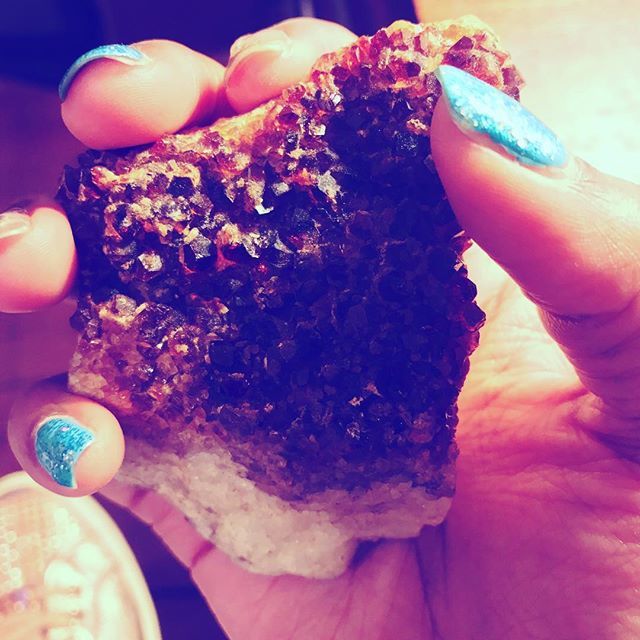 SnapBack_Co's tweet image. Meet citrinella...sike, I just made that up. I like it tho, I might rock wit it 😊. Really tho, this is my citrine crystal that I’ve had for over 10 years. We’ve been through it.
☀️☀️☀️
Crystals have helped me and my kids in so many ways over the … ift.tt/2BchrnI