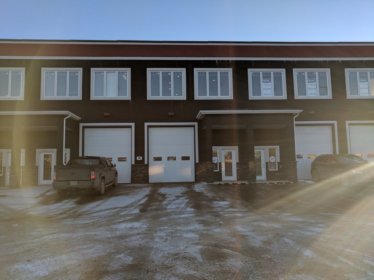 #shopthewarehouse Open now!!  4:30 - 5:30 Need some last minute groceries?  Pop on by and we can help you out! 103-815 7th ave #ShopLocal #yqr #localfood