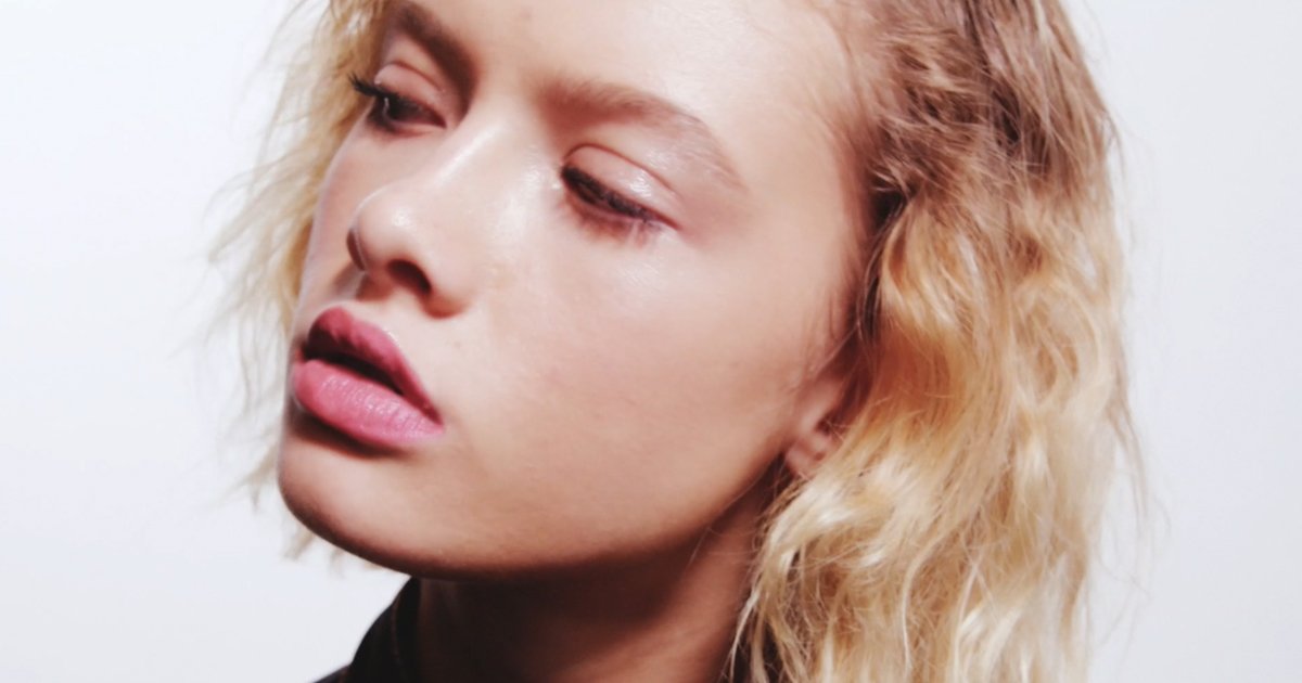 Liquid lip in a stick, meet the new #LeMarc Liquid Lip Crayon from <a href="/MarcBeauty/">MARC JACOBS BEAUTY</a>. #entry - sot.ag/7bsHs