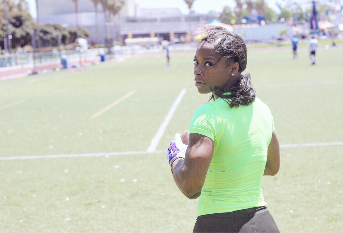JUCOFFrenzy's tweet photo. (History) BREAKING: (The First Female JUCO Football player )2018 (@ELACfootball) JUCO DB   @_Antoinetteeeee was just offered by Bethany College https://t.co/0VE6wFdlxD