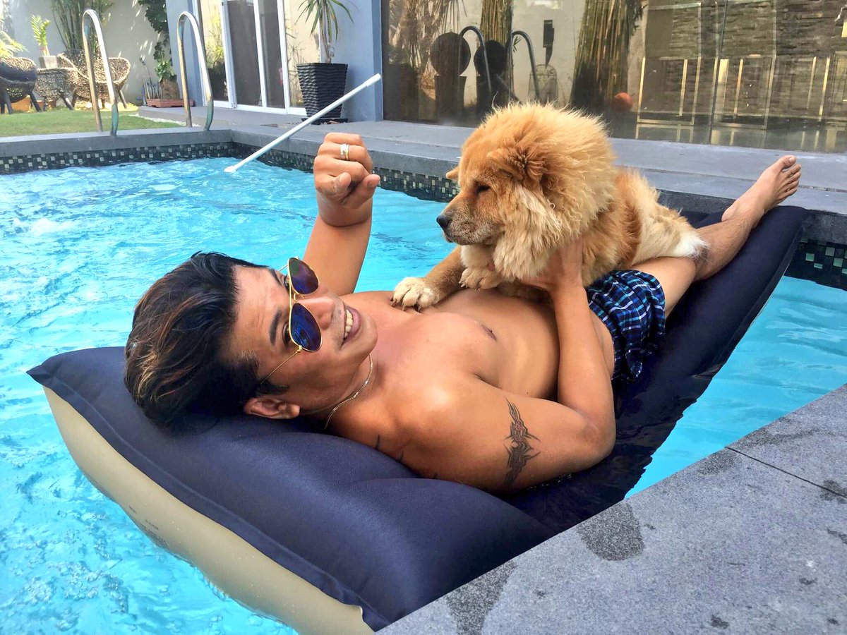 hotpinoydick's tweet photo. Good Morning Pipol! Musta mga pogi at magaganda! https://t.co/gNPNtAfEqh