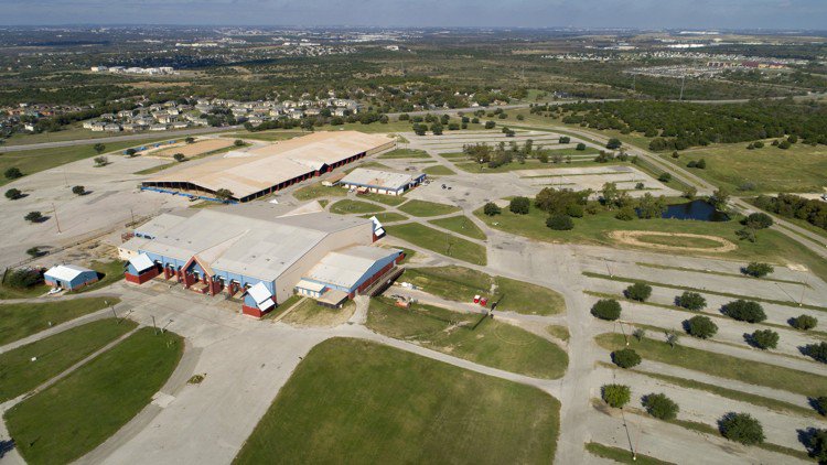 statesman's tweet photo. BREAKING: Expo Center trimmed from PSV’s list of Austin MLS stadium sites #MLS2ATX https://t.co/zPKvAO76j3 https://t.co/gZ86WkIgyb