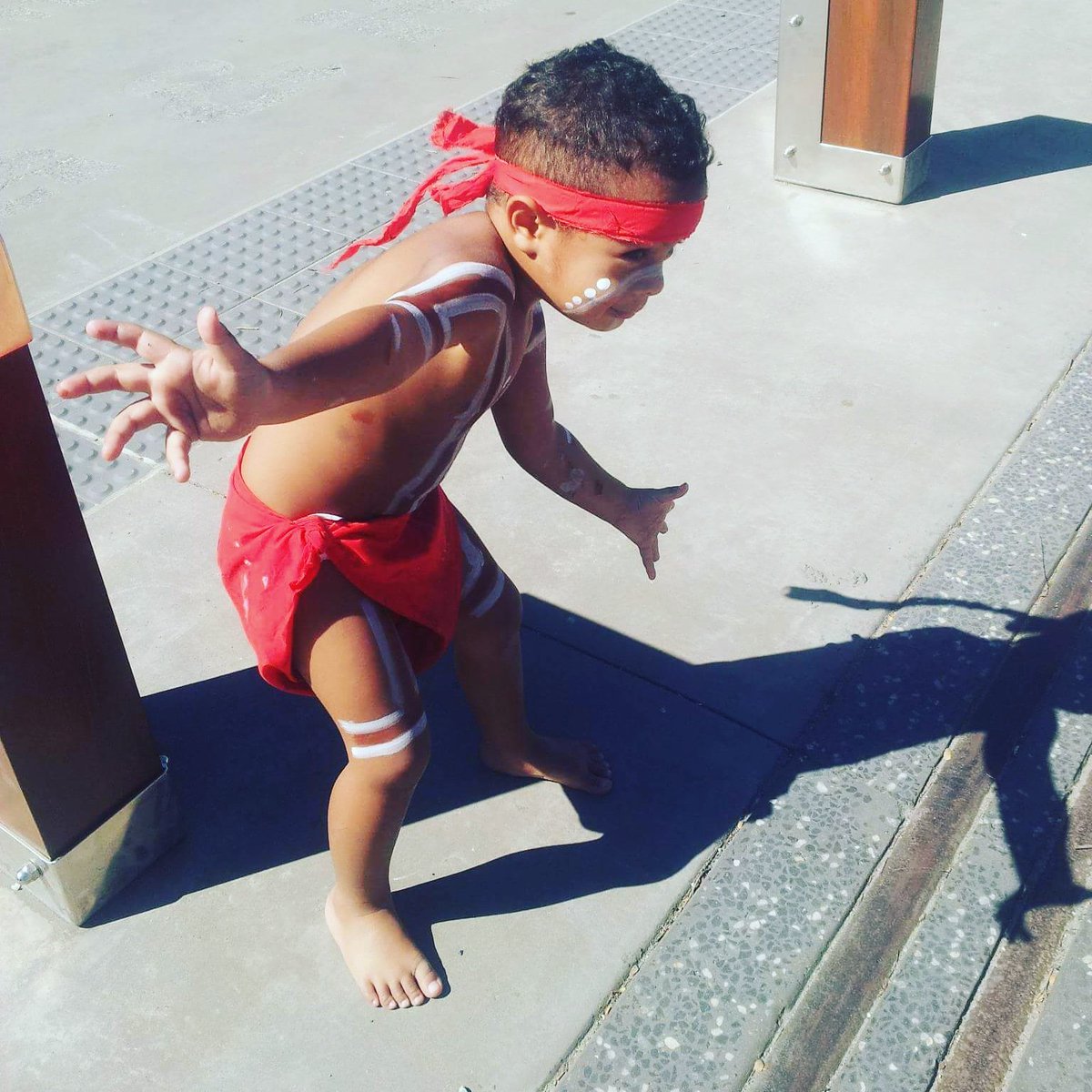 IndigGrapevine's tweet photo. #Throwback 2012 - 3yr old Kawanji from Western Gugu Yalanji and Djabugay. ❤

One of the many adorable pics we would get inboxed and posted on our wall when we were formerly known as #IndigenousCuties. 
🖤💛❤
#IndigenousGrapevine #tbt #throwbackthursday #throwbackthursdays #IG https://t.co/rBR8RqPL8O