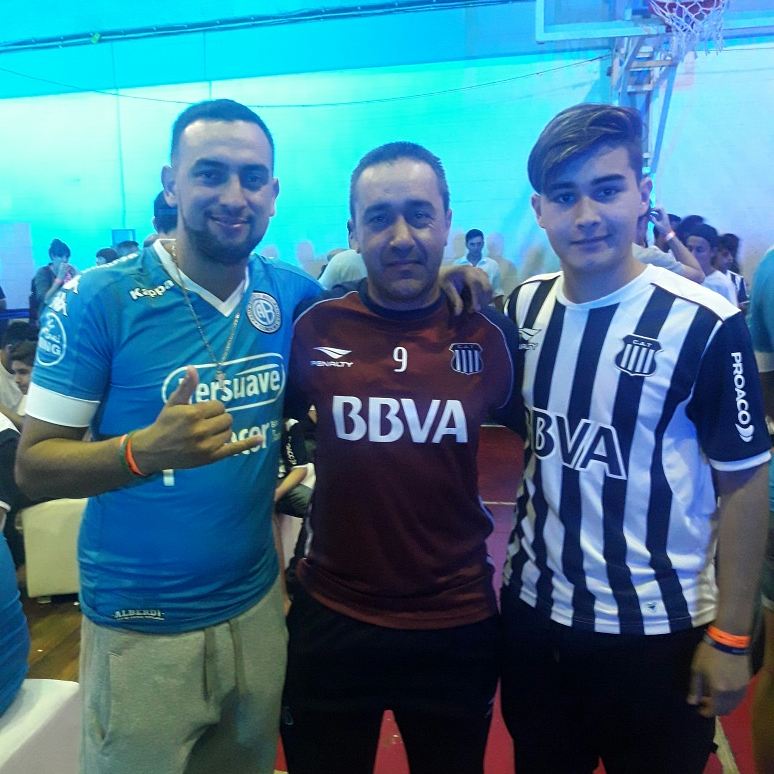 Terminó el #ClásicoCordobés con un empate y compartimos el tercer tiempo entre amigos, en el #EspacioLaVoz. ⚽ ¡Gracias a todos por venir! 👏