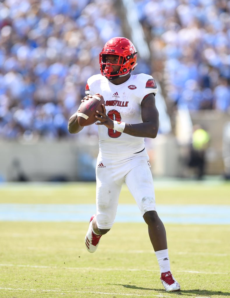 ShedeurSanders's tweet image. l thank God for everything including this offer from University of Louisville❗️Wow God is awesome. l have so much work to do on the field and in the classroom but l welcome the challenge. #2Reasons @TCCHFootball @UofLFootball