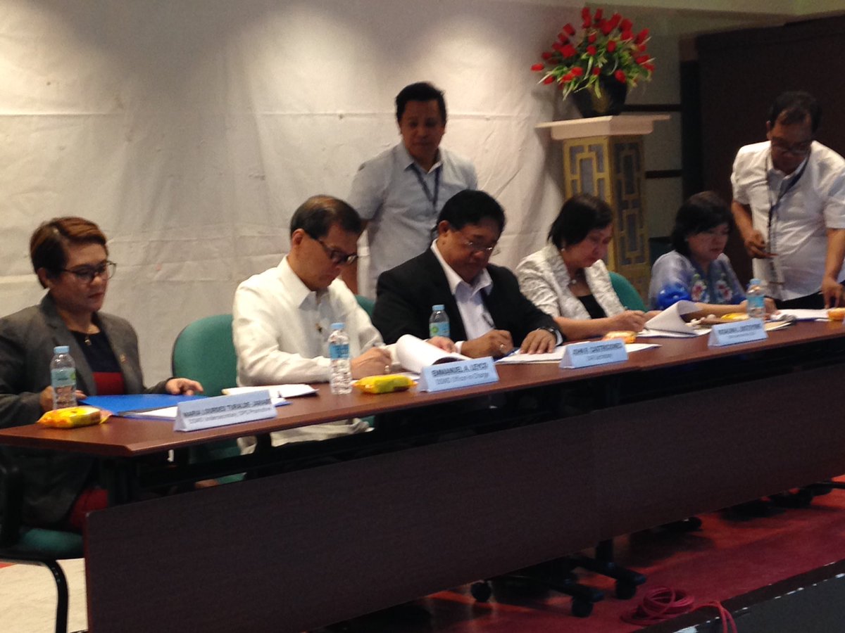 Ongoing: DSWD-DAR signing of convergence on livelihood assistance for agrarian reform beneficiaries project (CLAAP) #DSWDMayMalasakit #DSWDParaSaNakararami