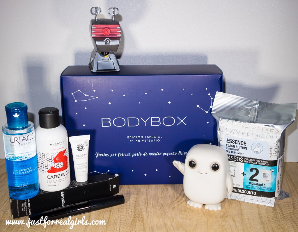 JFRGirls's tweet photo. Hoy por el blog todos los secretos que esconde la @Bodybox_es con la que celebran su #5aniversario, ¿te lo vas a perder? 👉 https://t.co/WZo1Y3NGt0 ♥ #Naobay #Comodines #Sensilis #Uriage #Periche #bio #cosmetica #post #bloggersevilla #bloggerespaña #tdsbelleza #justforrealgirls https://t.co/daUPjiT4hf