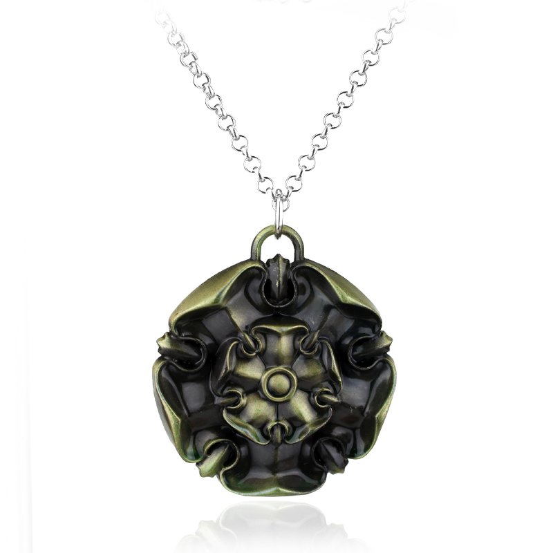 LifeofThrones1's tweet photo. #got #daenerystargaryen Game Of Thrones Vintage Punk Pendant Necklace https://t.co/tF8g8C7oIP https://t.co/dRDQu6asYw