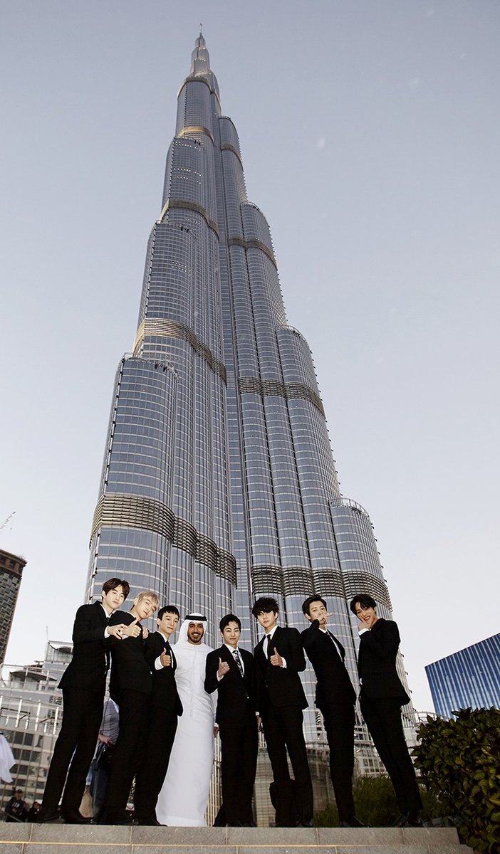 weareoneEXO's tweet photo. #엑소 의 첫 두바이 방문, 연일 화제!
현지 언론 집중 보도!
📰Gulf News:
https://t.co/OzkarZxme6
📰Khaleej Times:
https://t.co/JKoOvSiDhJ
📰Arab News:
https://t.co/cbr9dsFUEa
📰Al bayan:
https://t.co/fEEYLGrYnE

#EXO #Power #FirstKpopEver #TheDubaiFountain #BurjKhalifa #Dubai https://t.co/A2YI0B9gm4