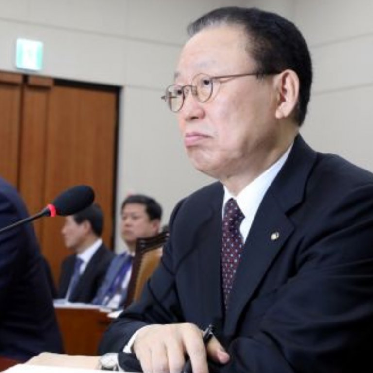 BitcoinNews's tweet photo. South Korean Officials Caught Trading On Insider Knowledge of Crypto Regulations https://t.co/ntGVg1clBA #Bitcoin https://t.co/b1qOSaBt3x