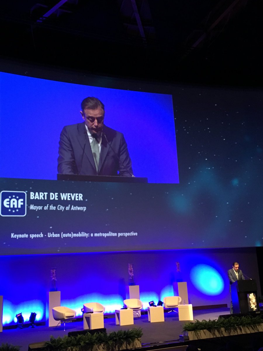 Bart De Wever, mayor of city of Antwerp: I’m not in favor of giving less mobility options, but more. I do not believe in a car free city but in a city where the car is one of the mobility options. <a href="/Smart_Mobility/">SmartMobilityNetwork</a> <a href="/Fleet_Europe/">Fleet Europe</a> #SmartMobility #EAF2018