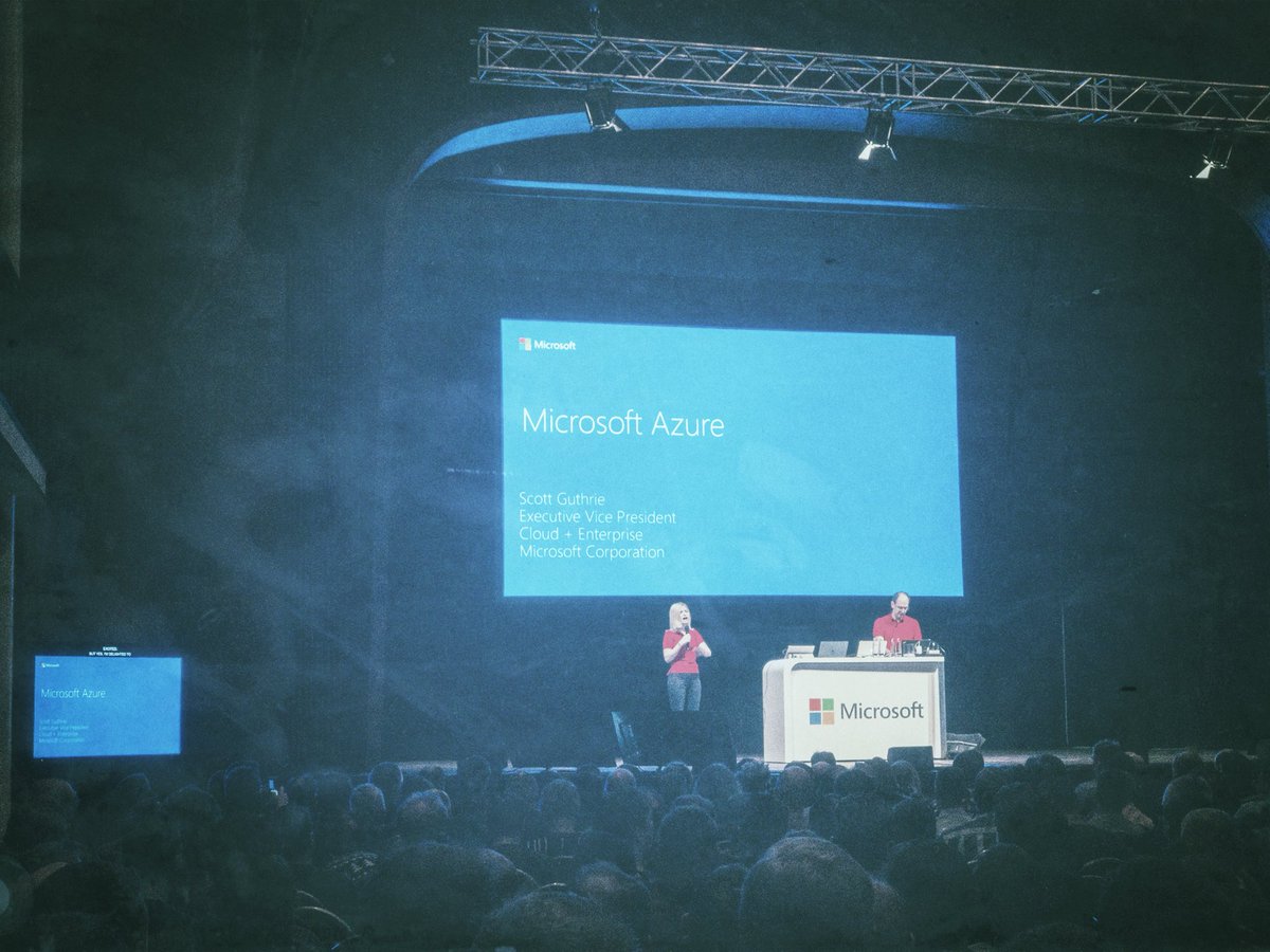 admiraltolwyn's tweet image. The man himself. Splendid. #RedShirtDevTour #WindowsITPro #Azure @scottgu @Azure @DynamicWebPaige