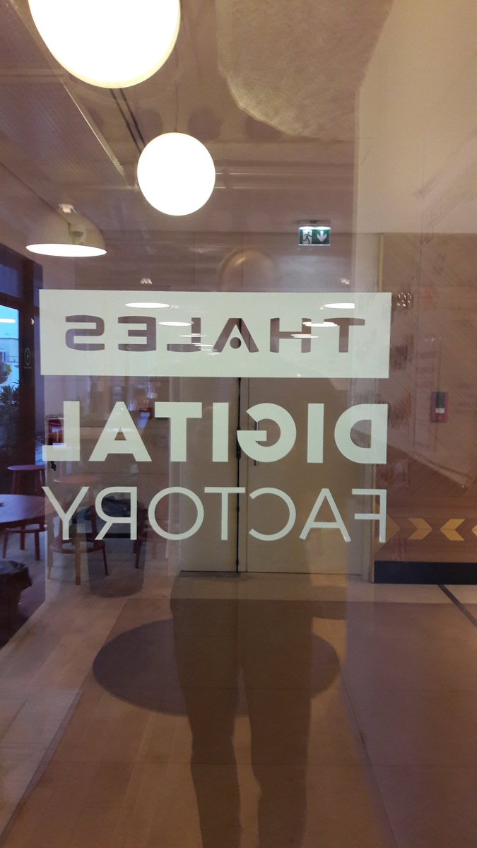 vincentmattei's tweet image. Bienvenue à la Digital Factory pour la finale France du challenge  #ThalesArduino ! #challenge #etudiants #Thales @thalesemploi