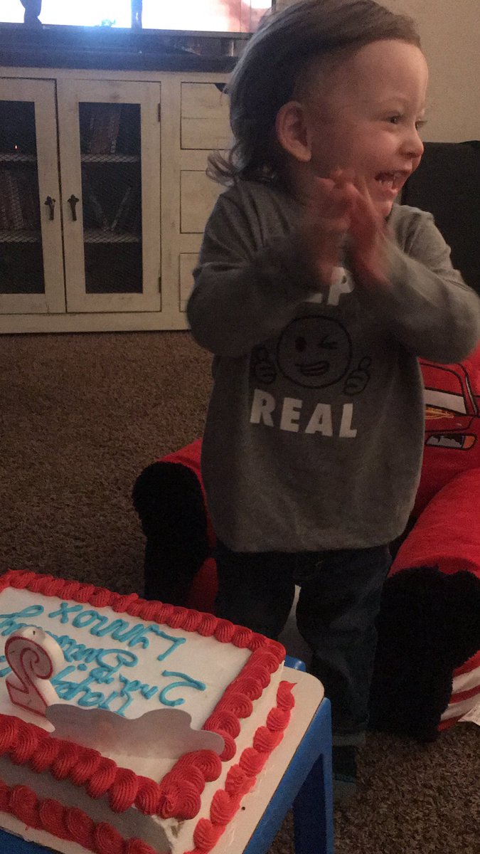 paige08marie's tweet photo. My baby had a fun birthday dinner!! 💙🎉 #MyBabyIsTWO #LynnoxJames https://t.co/YU6PINl39V
