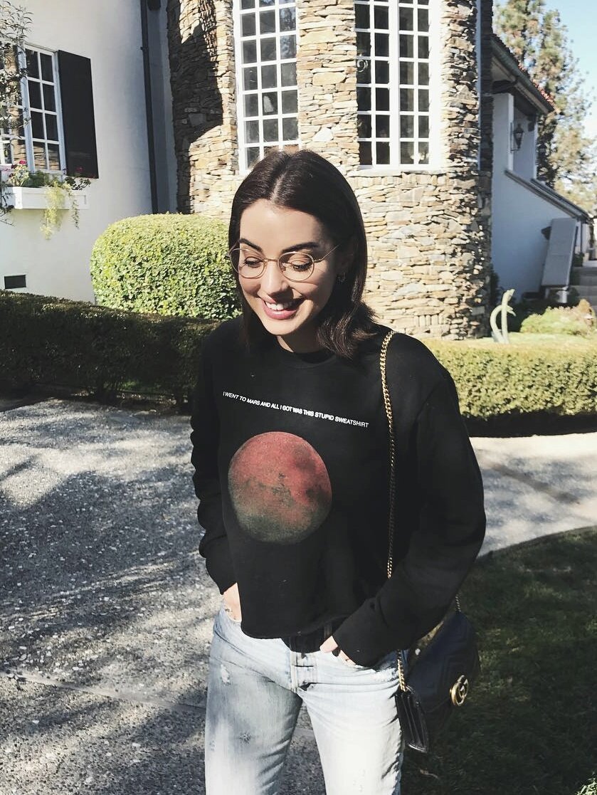 ❝ ✦ ❞ 

                ❰ jυѕт мe ❱

ღೃ̲❛━ We wιll мαĸe α вrαɴd ɴew ѕтαrᴛ, Froм тнe pιeceѕ тorɴ αpαrт.