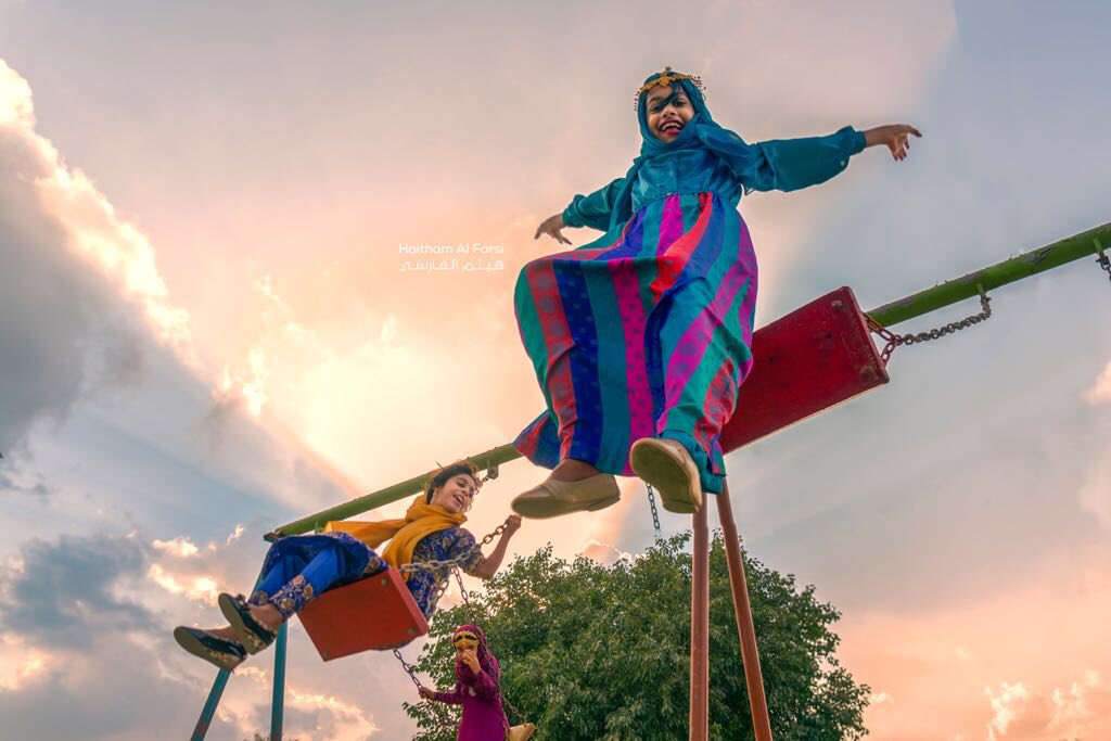 FarsiHaitham's tweet photo. اهلا و سهلا اعزائي المتابعين طبعا اليوم راح يبداء #مهرجان_مسقط_٢٠١٨ و كيف من بيحضر و نعزمه على دنجو و لولاه و شاي 😁

و دام التصوير له دور بالمهرجان شاركونا صوركم القديمة و الحديثة للمهرجان على هاشتاج #المهرجان_بعيون_المصورين  
و هذي بعض الصور من الاعوام السابقة 💪🏻 https://t.co/b4SeD3QPzk