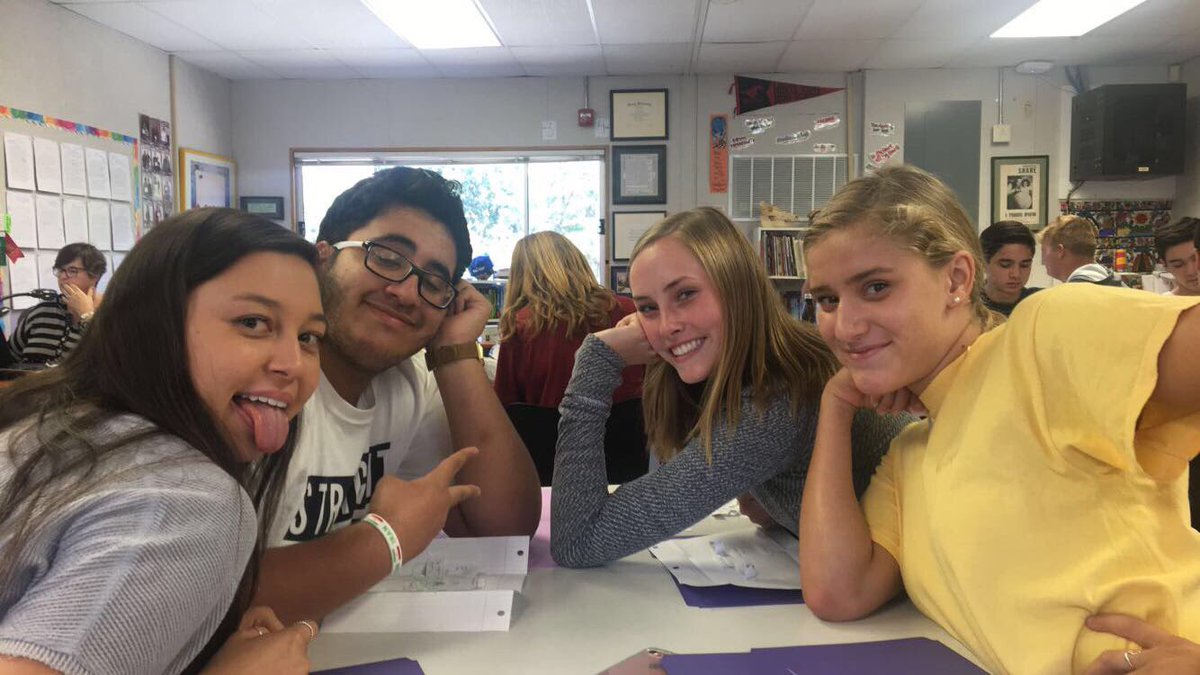 clara_malin's tweet photo. Happy 🔞 birthday Taylor!! I hope you had the best day :) ily and Gilles squad😩 https://t.co/iU09EZ76o8