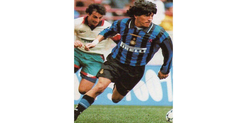 Happy birthday to Iván Zamorano. The Chilean striker had nearly 10 years with Real Madrid & Inter from 1992-01. 