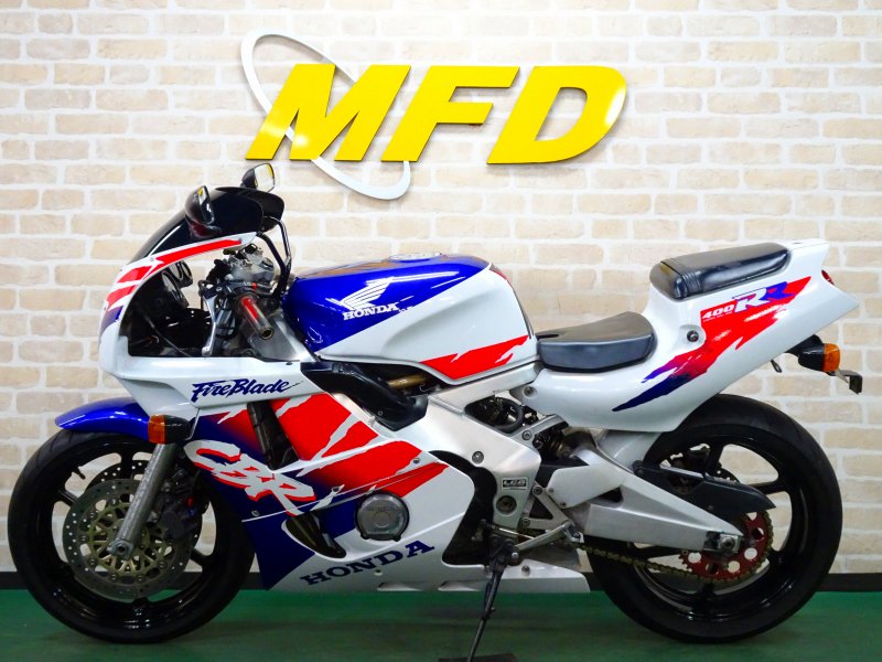 Mfd大阪 ヤエステ配布 モトフィールドドッカーズ大阪店 บนทว ตเตอร ホンダ Cbr400rr Nc29 ヤマモトエンジニアリングマフラー アクティブハイスロ Beetバンクステップ Fcrキャブ他カスタム多数 フルスケールメーター装着 メーター表示距離17 015km改 本体 Mfd大阪 ヤエステ配布 モトフィールドドッカーズ大阪店 บนทว ตเตอร ホンダ Cbr400rr Nc29 ヤマモトエンジニアリングマフラー アクティブハイスロ Beetバンクステップ Fcrキャブ他カスタム多数 フルスケールメーター装着 メーター表示距離17 015km改 本体