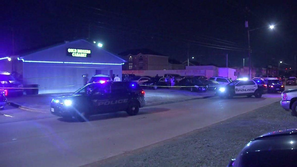 ABC13 Houston on X: STRIP CLUB SHOOTING: A man and woman were walking into  a Gold Diggers Cabaret when they became the victims of a drive-by shooting.    / X