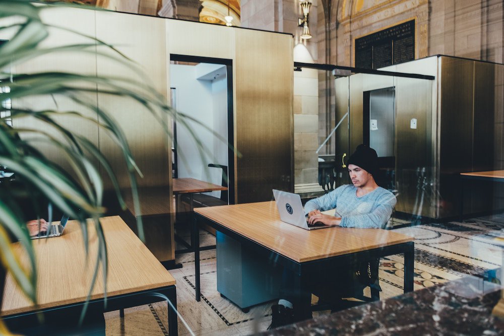 practicallydgtl's tweet photo. Your brand and digital marketing in 2018 - start with the basics to make a digital difference #CIO #CMO #CEO #digitalmarketing #digitalbusiness https://t.co/lB4Rg3eOcn https://t.co/qfV6o09KHs