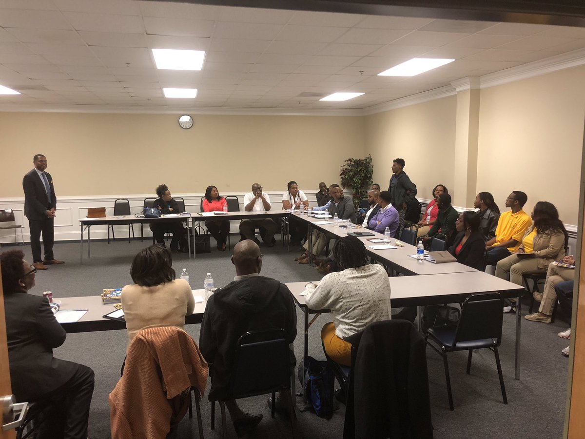 R2NSBE's tweet photo. Region II Professionals are hosting their next Roadshow on Feb. 10th in the D.C. area! Swipe right ⏭ to see highlights from the previous Roadshow &amp; don't miss out on this great networking opportunity! https://t.co/bS8nPLkQHj