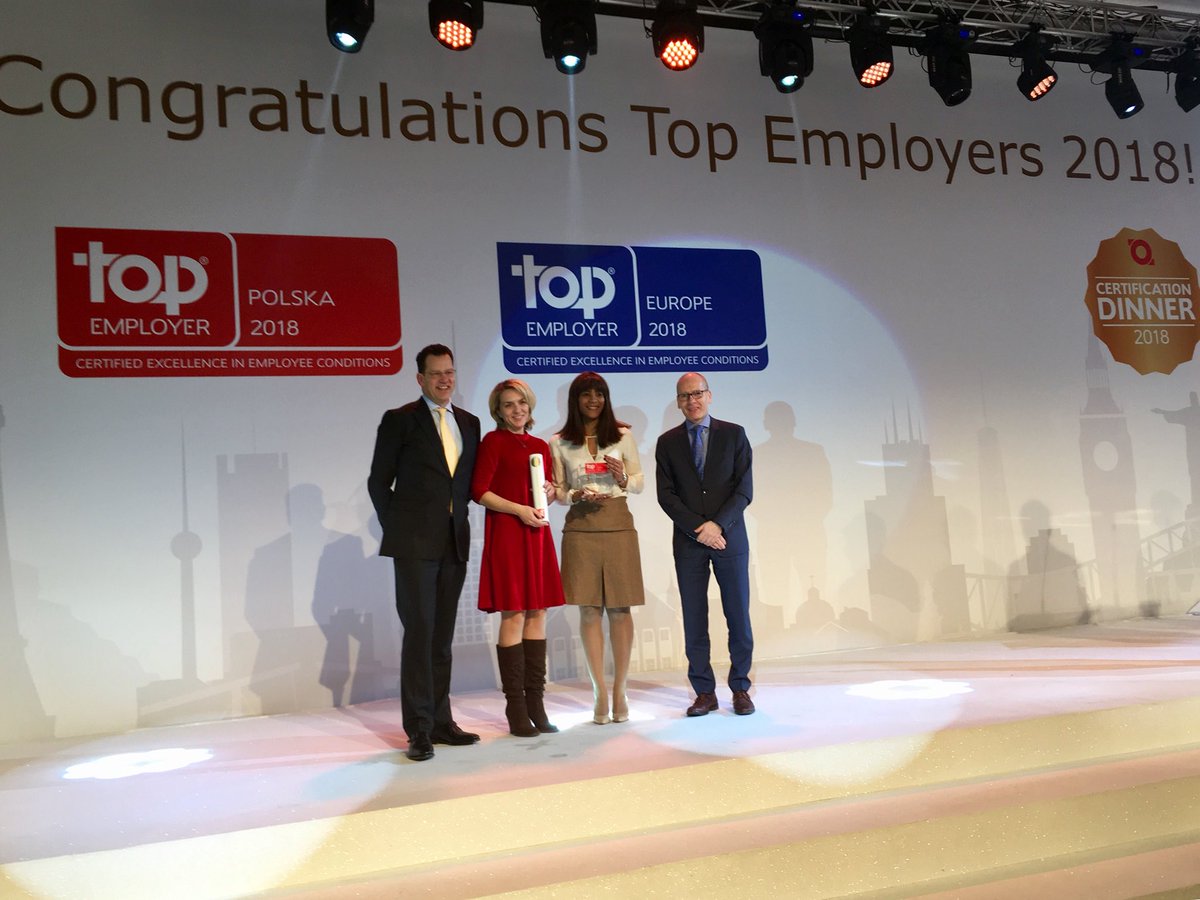 WGorzelanna's tweet photo. Guess what Mercer Warsaw Team is up to tonight? π€ - once again Mercer Poland rocks! ππWe are among the best Top Employers! βοΈWe just got our Top Employer Poland award! π#Wearemercer #MercerTeam #tecd18 https://t.co/FvRFji9pUC