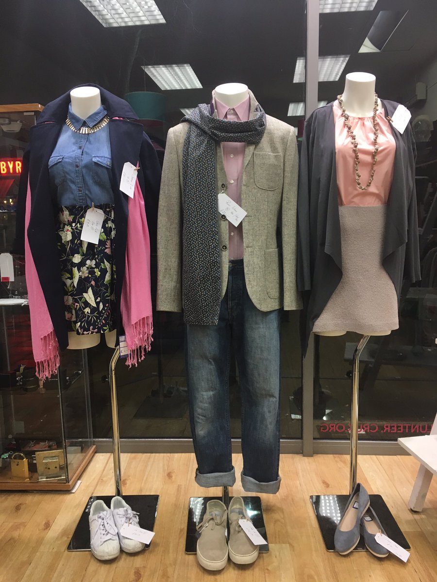 CRUKChiswick's tweet image. #SpringLines now in store #Chiswick #SpringColours #Pastels #NewWardrobe #CharityShop #CRUK 👚👗👕👖👠👒🌷