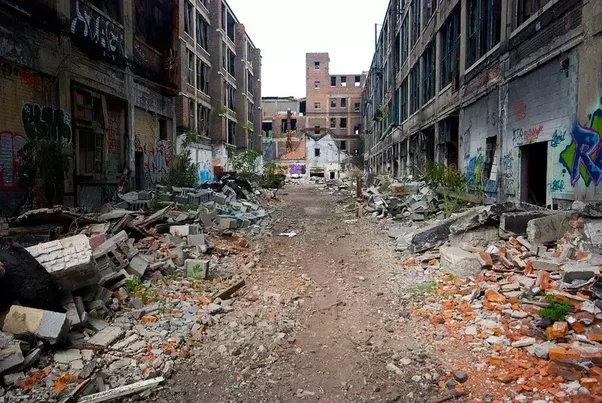 CB618444's tweet photo. OH YAWN...
#BlackHistoryMonth an entire month liberal politicians will pretend they care about black citizens while the #Drat run cities all look like war torn Beirut 🙄 All of u just sit down &amp; shut up 🤐🤐🤐 https://t.co/YR9LioIExp