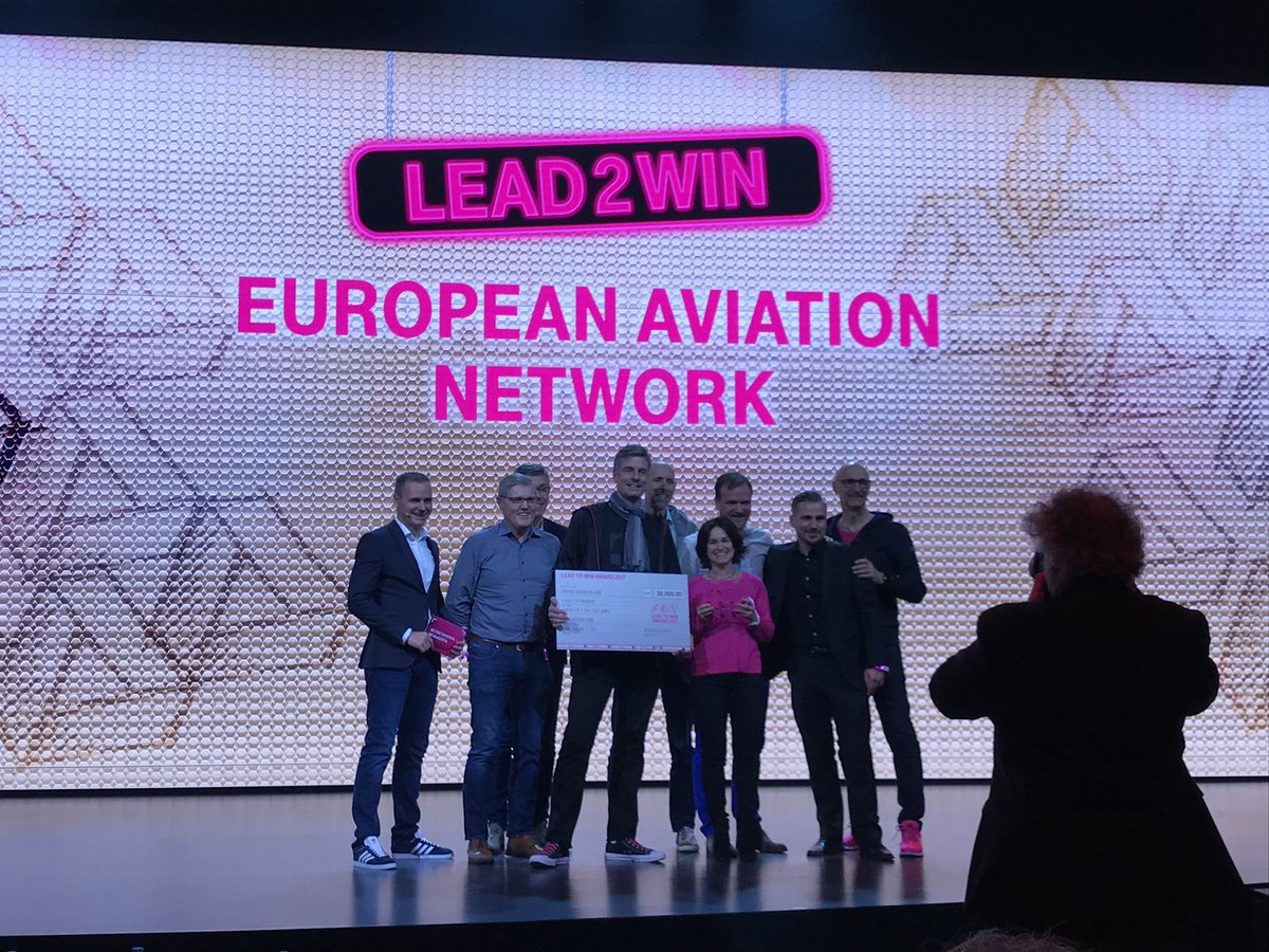 Congratulations to our great #EAN Team winning the 1st price of the Lead2Win award in the category #collaboration <a href="/tmtm18/">とも</a> today. Well done! @Telekom_group #telekomwall