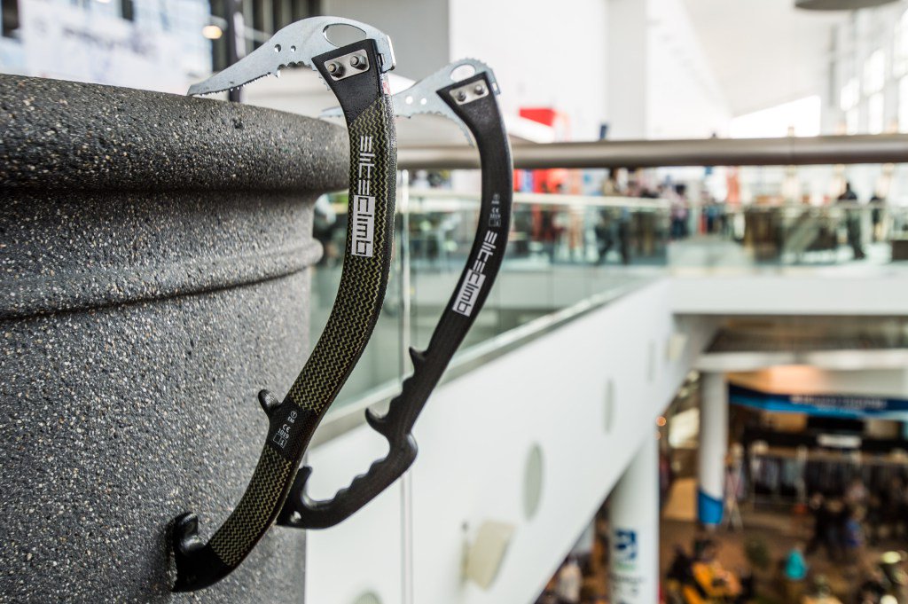 TheAlpineStart's tweet image. Winter OR 2018: Climbing Gear thealpinestart.com/2018/02/01/win…