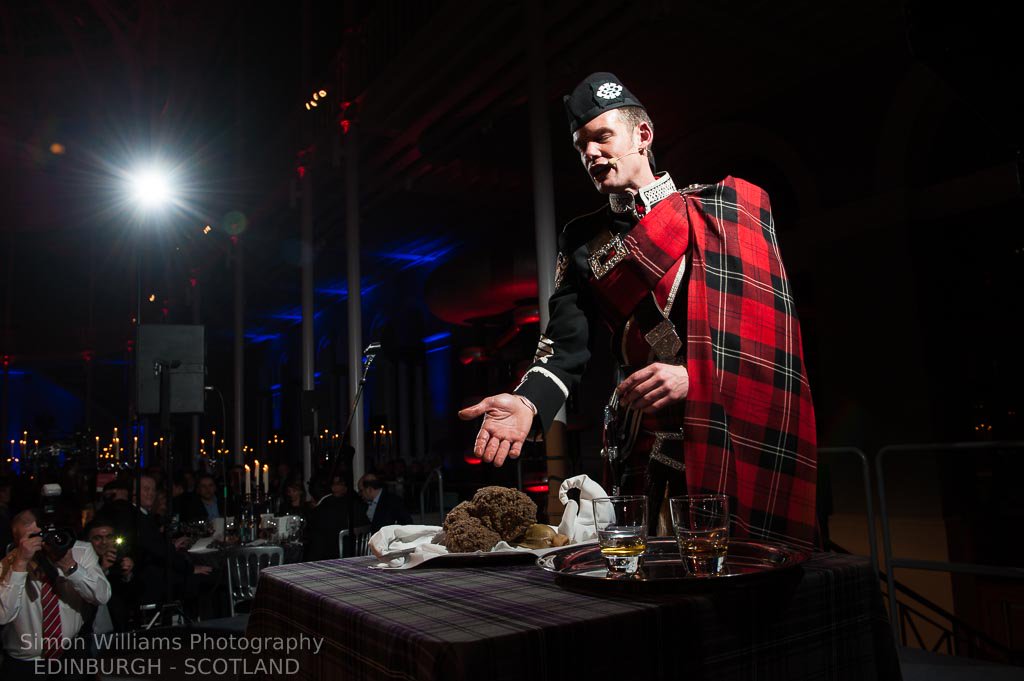 Simon Williams tweet media