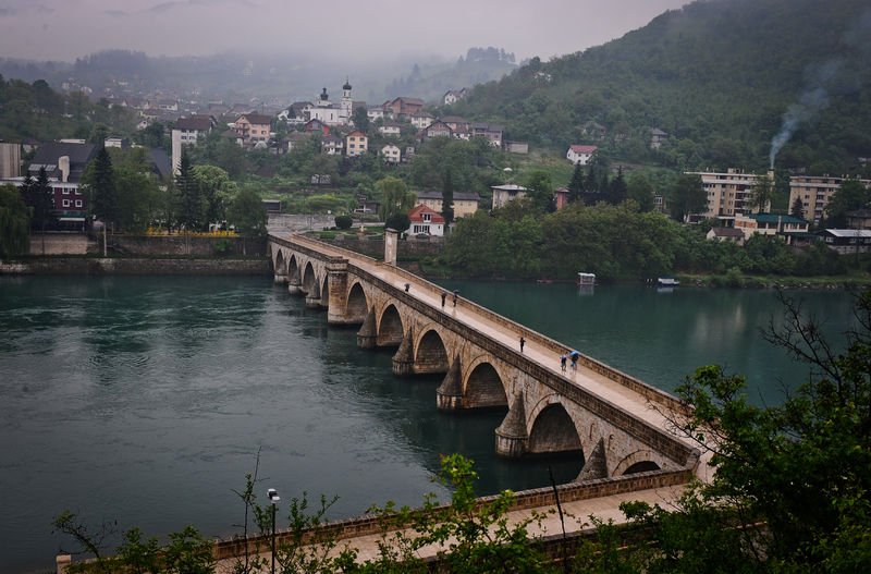 Mimar Sinan'ın Bosna Hersek'teki imzası: Drina Köprüsü... hbr.tk/Etw5HK