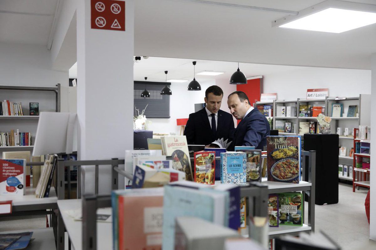 EmmanuelMacron's tweet photo. L'Alliance Française renaît en Tunisie et avec elle le rayonnement de la langue et de la culture française. https://t.co/u4gYPBTspq https://t.co/Vccxg7kH5e