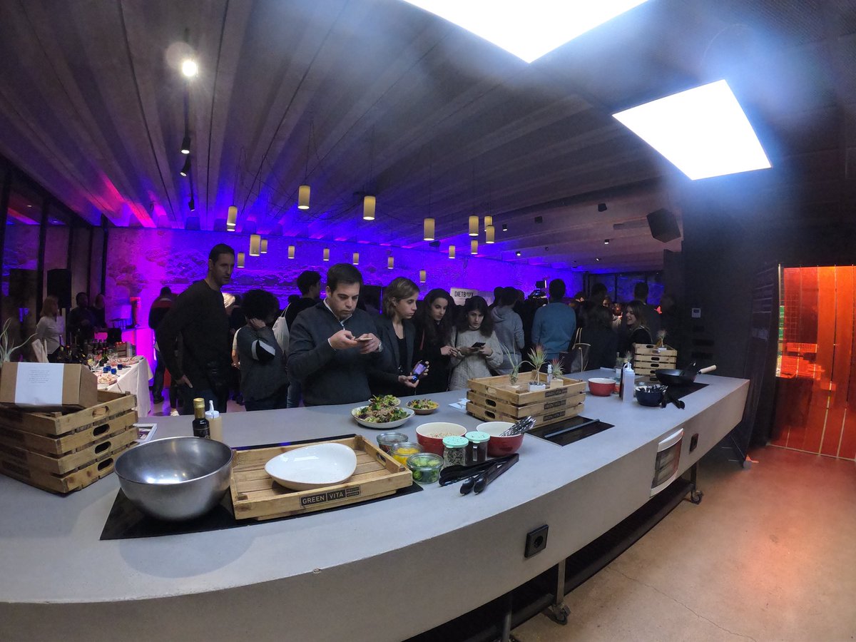 JuanmaUve's tweet photo. Comenzamos. #madeinfluencer #roc35 https://t.co/odSlpWGJ95