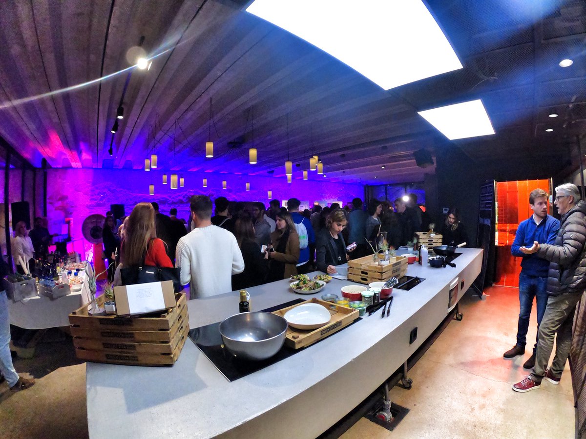 JuanmaUve's tweet photo. Comenzamos. #madeinfluencer #roc35 https://t.co/odSlpWGJ95