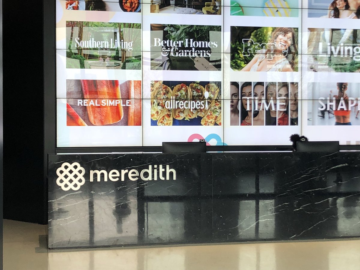 nicomaounis's tweet image. And overnight all TIME Inc logos and signage disappeared and replaced with Meredith. Just like that...The end of an era...#TIMEinc #Meredith