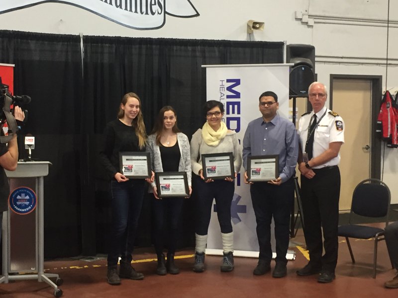 Bystanders Honored for Their Heroric Efforts dlvr.it/QDbv2q https://t.co/ryZ9llS81f