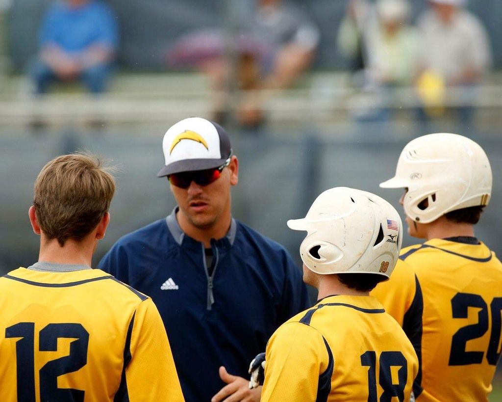 HDHSports's tweet photo. 2018 Henry County High School Baseball Preview:

https://t.co/WeCTrDsUGM https://t.co/kFYiF416CC
