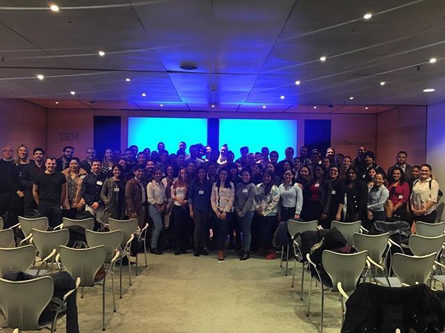jopemoro's tweet photo. Con los alumnos de @next_ibs en @ibm, hablando de ordenadores cuรกnticos, #startups y #emprendimiento ๐๐๐ป#startups #businessschool #quantum #computing #ibmgep #ibm https://t.co/fjQFOYnDdY https://t.co/FSZWptSQ5D