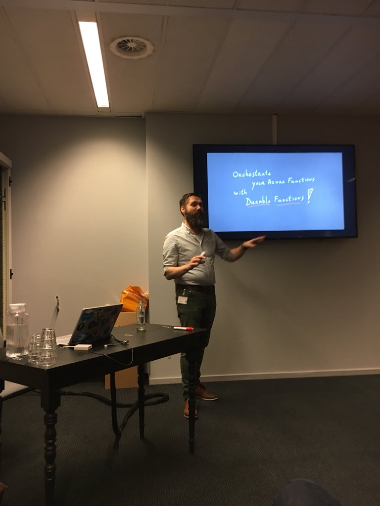 luuk_mager's tweet image. Sessie 2 van #AzureThursday: #AzureDurableFunctions door @marcduiker