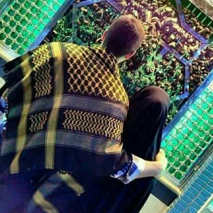 سأحبك وكأنك قد وضعت امانه في عنقي وكأن امك قد استودعتك في قلبي ومضت مطمئنه كأن الكون كله قد اوصاني عليك فإن زارك المرض ، فهو زارني فإن اصابك ضيق، قلبي لأجلك يضيق وإن عشت البؤس ، سأعيشه معك وإن بكيت ف أنا عيناً اخرى تبكي معك ❤❤❤❤