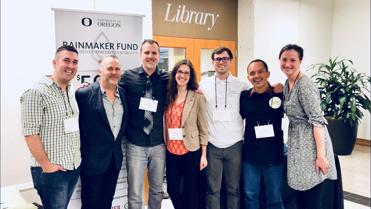StarveUps's tweet photo. 6 of these founders started their #startups at the @UOBusiness, 4 of them received Paul Anthony’s RAINMaker grant, 5 are #StarveUps companies, and 1 made it all a reality. Paying it forward to Starve Ups companies SOHR Performance, Cricket Flours, Animosa &amp; Trail Supply Co. https://t.co/OCVGNBeenW