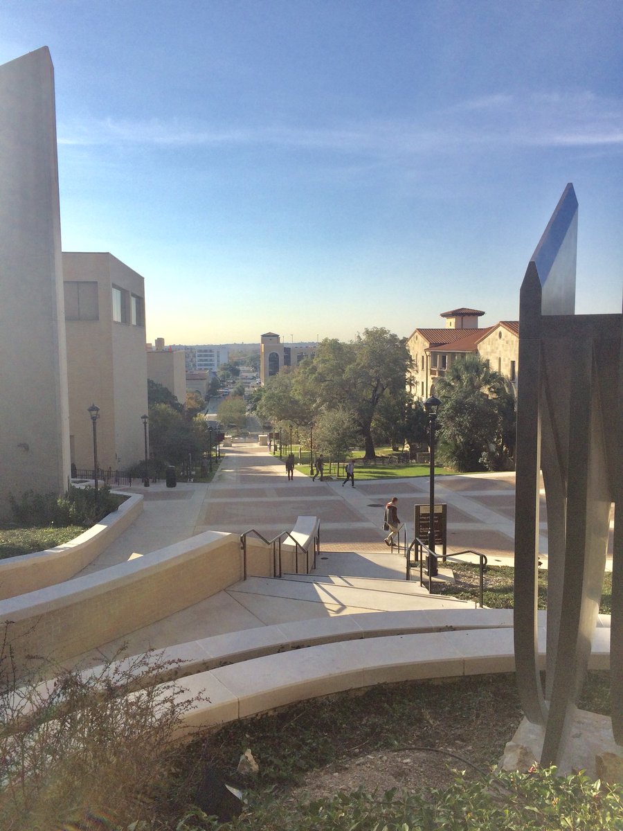 txstbobcatpr's tweet photo. Texas State’s unmatched beauty never disappoints! #txstbpr https://t.co/lpGTxflmSY