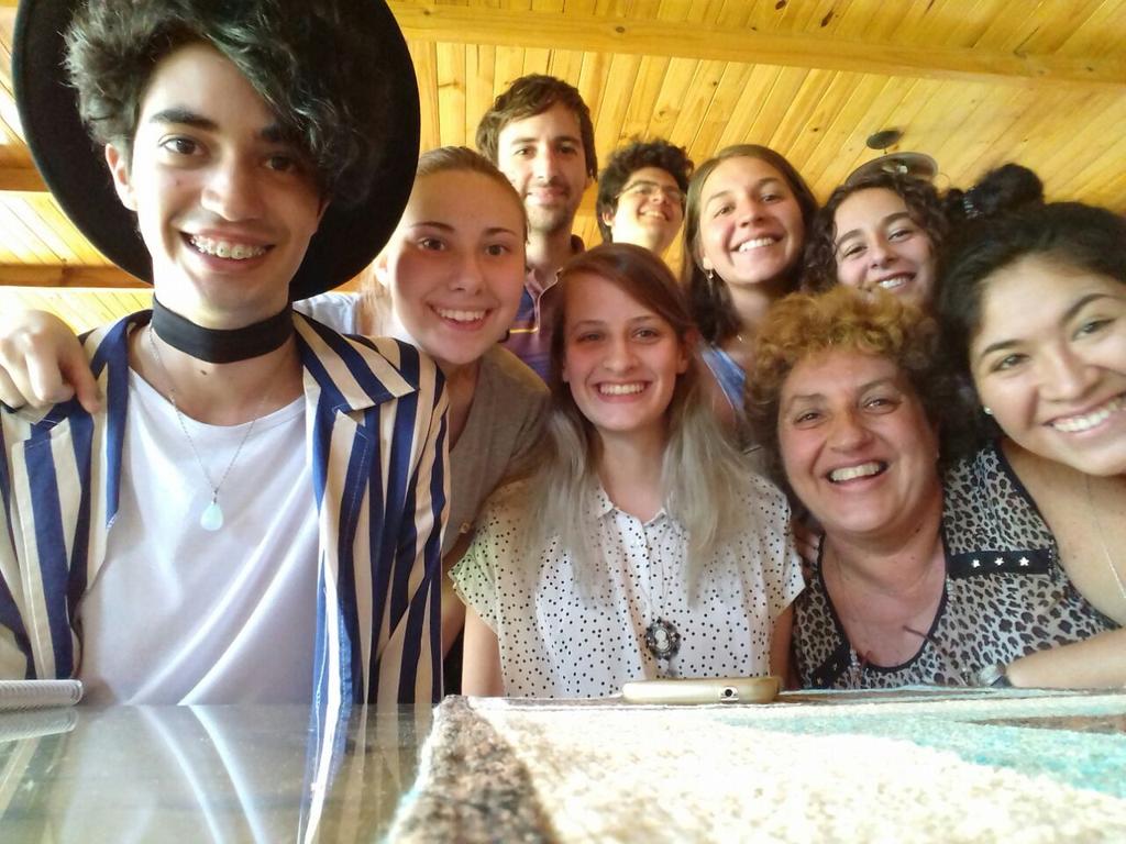 ClubLeoGralRoca's tweet photo. ¡¡Volvimos!! Retomamos con nuestras reuniones semanales con muchas nuevas ideas y actividades para realizar en nuestra ciudad. Colectas de útiles, visitas a hogares y otras más. ¡El Club Leo General Roca te está esperando! https://t.co/MjZDv16KGj