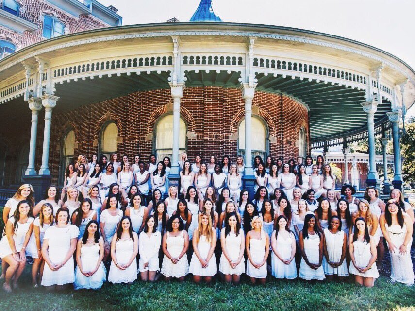 UTPiPhi's tweet photo. #tbt to our first ever pledge class!! Hard to believe FL Zeta turns four years old today because it's felt like home for so long 💘😇 https://t.co/RA2fqjKVeq