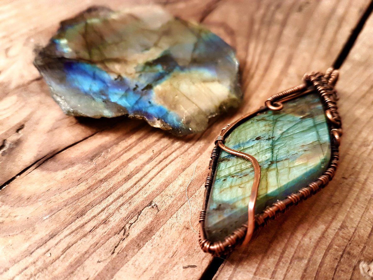 RoutsRocks's tweet photo. COMING SOON - Hand Crafted Custom Crystal &amp; Copper British Jewellery #BritishDesigner #FamilyBusiness #WatchThisSpace #HandMade #Jewellery #Crystals #Copper #Glastonbury https://t.co/kz0wlOD1zQ
