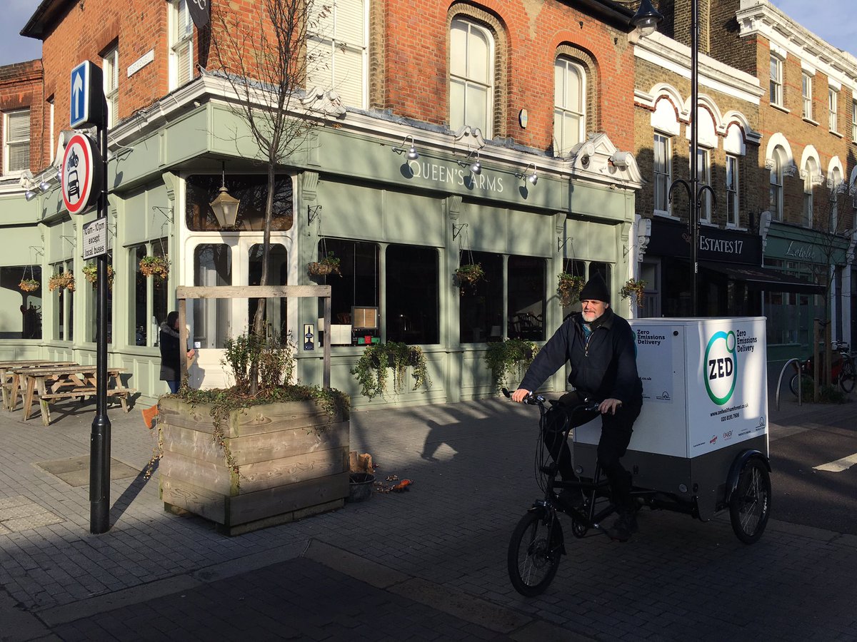 E17modalfilters's tweet photo. Orford Road modal filter - and the pioneering @zedlbwf zero emissions delivery service. Way to go! #Walthamstow #healthystreets #livingstreets #cycling #walking #e17 #walthamstowvillage https://t.co/MWGdKuGwgQ