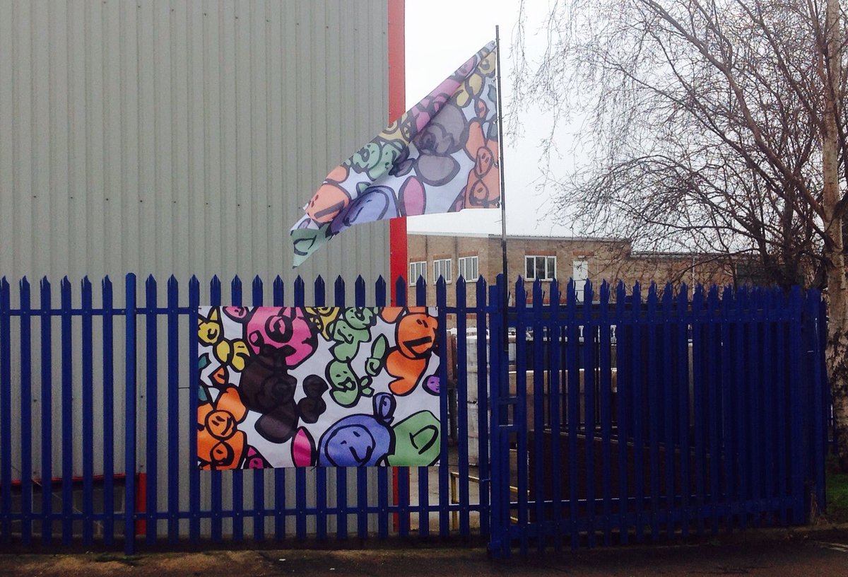briefsnotpants's tweet photo. The winning #FlagForHull is currently being flown outside @findcharityEY. It's all about the industrial estates this week! https://t.co/h0f2DOVUgT