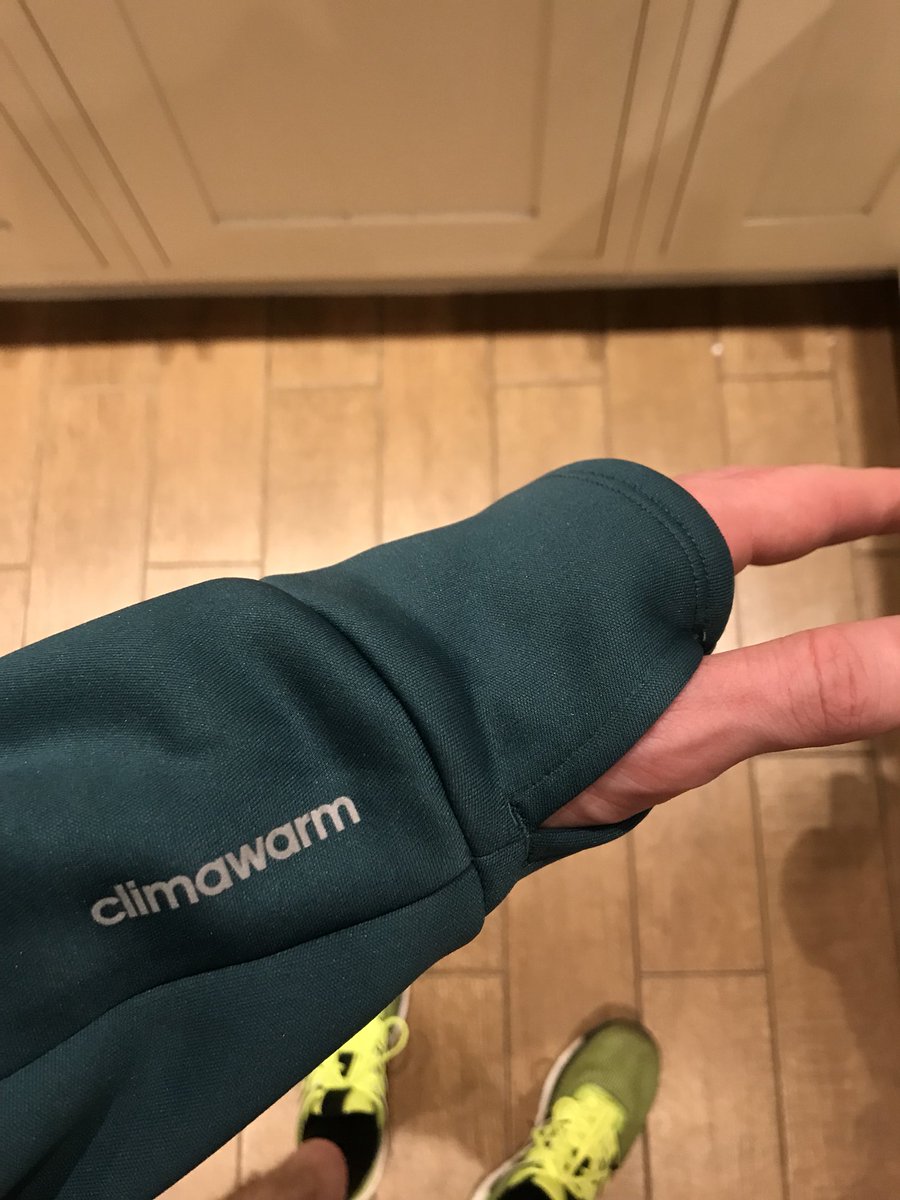 jongraham82's tweet image. Great #run session tonight #CoachChris 6 Miles with 100m strides! And my new #Climawarm top is spot on for this cold weather @adidasrunning #SweatingBuckets #Training #runner